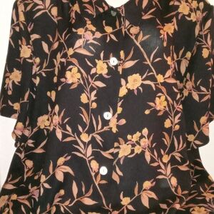 Floral Button-Up Blouse 22 In With 30 In Length